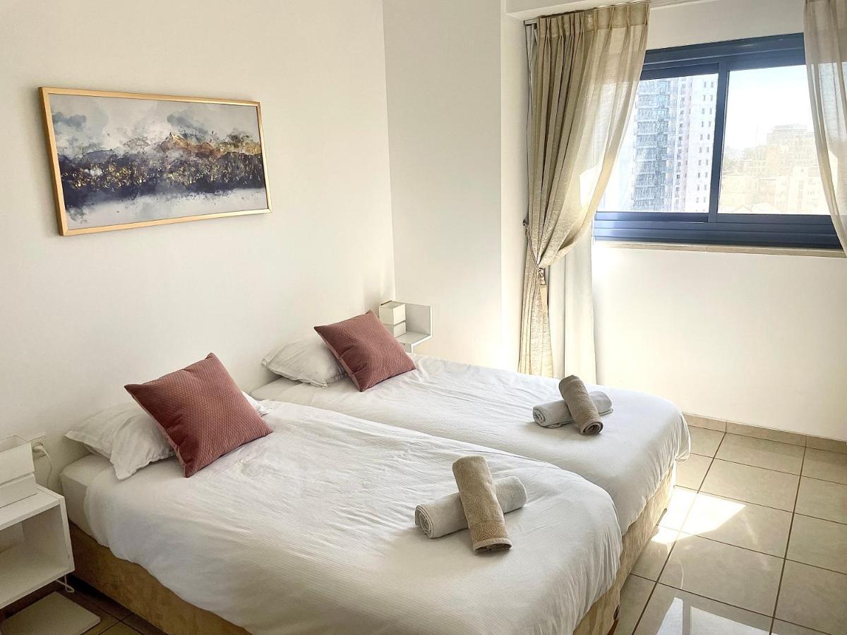 Apartment In Heart Of エルサレム エクステリア 写真